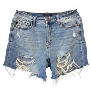 Judy Blue Boyfriend Fit Distressed Denim Shorts Light Wash Size 7/28 JB82170LT